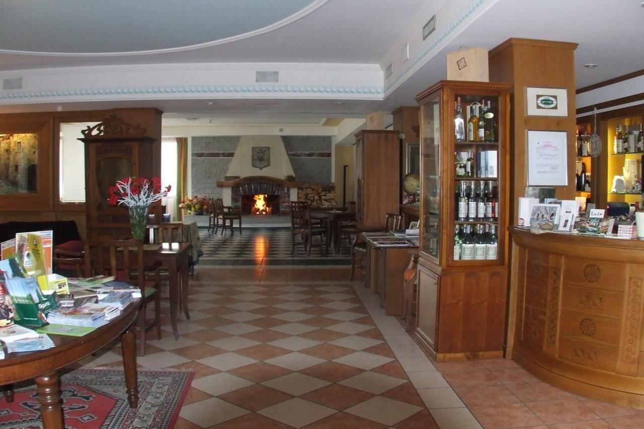 Club Hotel Tenno Luaran gambar